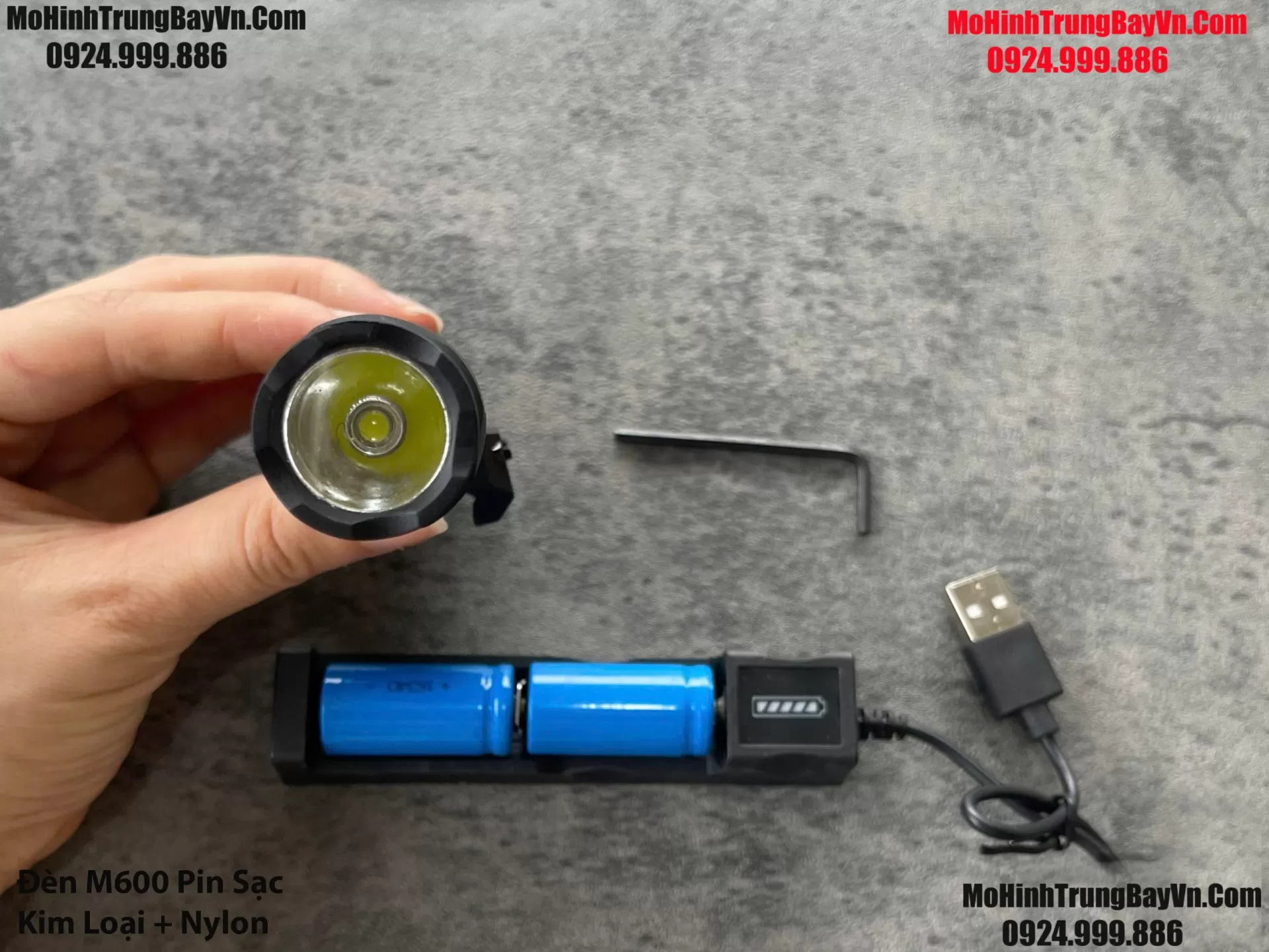 Phụ Kiện Đèn M300 M600 Kim Loại Kèm Pin Sạc