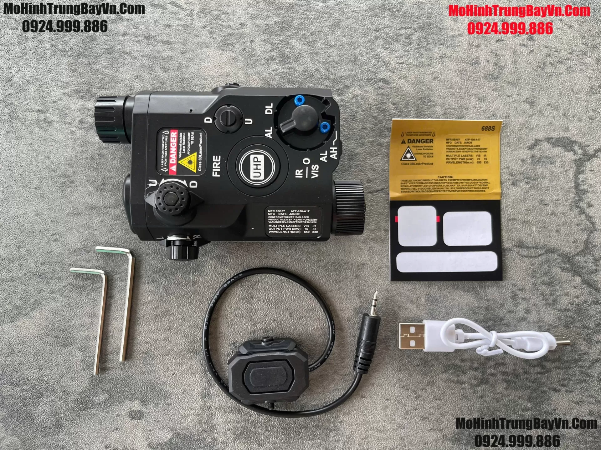 Phụ Kiện PEQ 3 Chức Năng Cao Cấp Đèn + Laser Xanh Hoặc Laser Đỏ  Kèm Công Tắc Điều Chỉnh Thông Minh